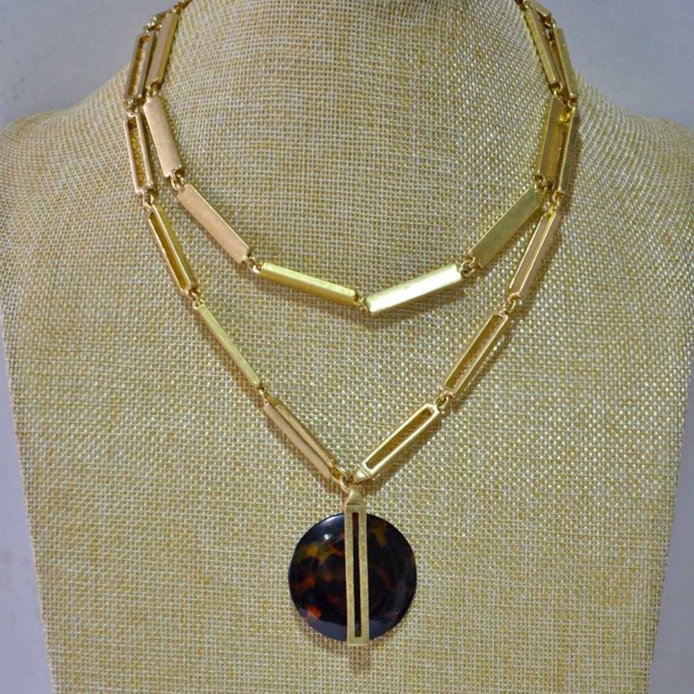 New Stella & Dot Jaya Tortoise Pendant Necklace